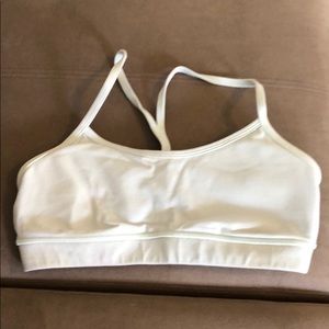 Lululemon Flow Y bra size 6